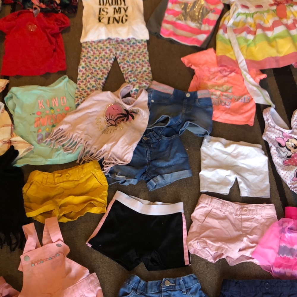 (Sold!!!!!)Lot of toddler girl clothes - Picture 6 of 10